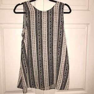 Black/white Tank